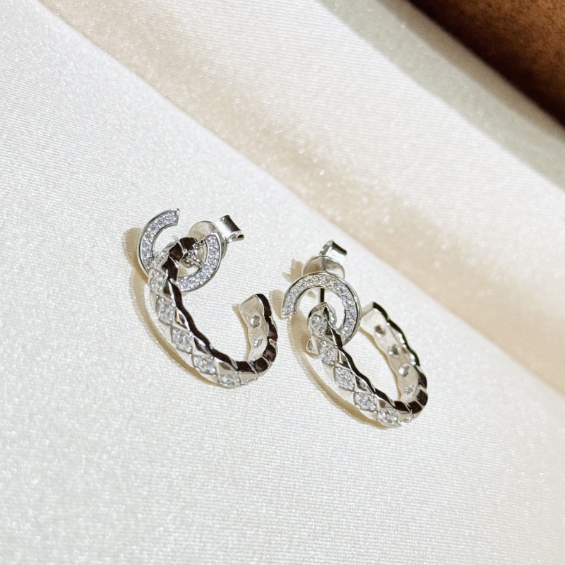 Ch**el earrings